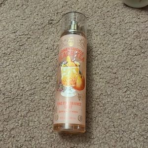 Honeysuckle peach tea b&b spray new full size